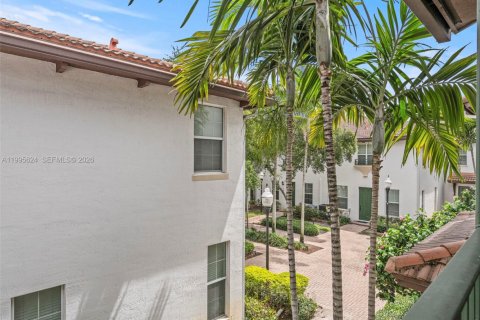 Купить таунхаус в Мирамар, Флорида 2 спальни, 163.51м2, № 2063975 - фото 15