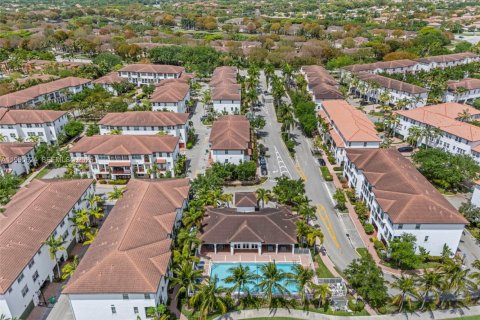 Купить таунхаус в Мирамар, Флорида 2 спальни, 163.51м2, № 2063975 - фото 28