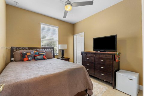 Купить таунхаус в Мирамар, Флорида 2 спальни, 163.51м2, № 2063975 - фото 20