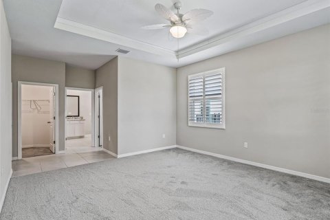 House in Ocala, Florida 4 bedrooms, 237.18 sq.m. № 2238204 - photo 18