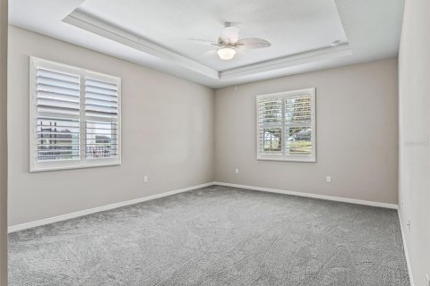 House in Ocala, Florida 4 bedrooms, 237.18 sq.m. № 2238204 - photo 17