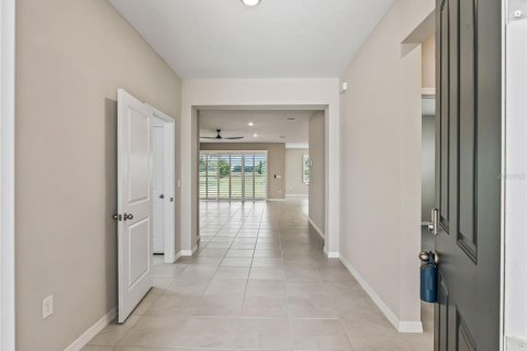 House in Ocala, Florida 4 bedrooms, 237.18 sq.m. № 2238204 - photo 4