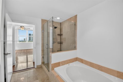Купить кондоминиум в Авентура, Флорида 3 спальни, 159.79м2, № 1893359 - фото 23