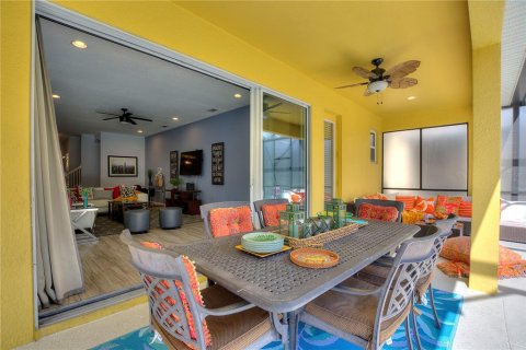 Casa en venta en Davenport, Florida, 10 dormitorios, 393.07 m2 № 2144958 - foto 12