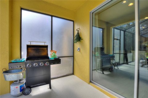Casa en venta en Davenport, Florida, 10 dormitorios, 393.07 m2 № 2144958 - foto 20