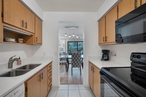 Copropriété à louer à Sarasota, Floride: 2 chambres, 102.94 m2 № 1657382 - photo 13