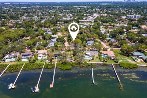 Villa ou maison à vendre à Saint Petersburg, Floride: 5 chambres, 308.62 m2 № 1856617 - photo 8