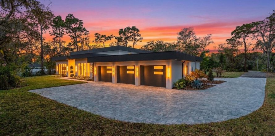 House in Winter Springs, Florida 6 bedrooms, 569.68 sq.m. № 2117587