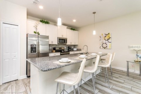 Adosado en alquiler en Kissimmee, Florida, 4 dormitorios, 177.81 m2 № 1833058 - foto 7