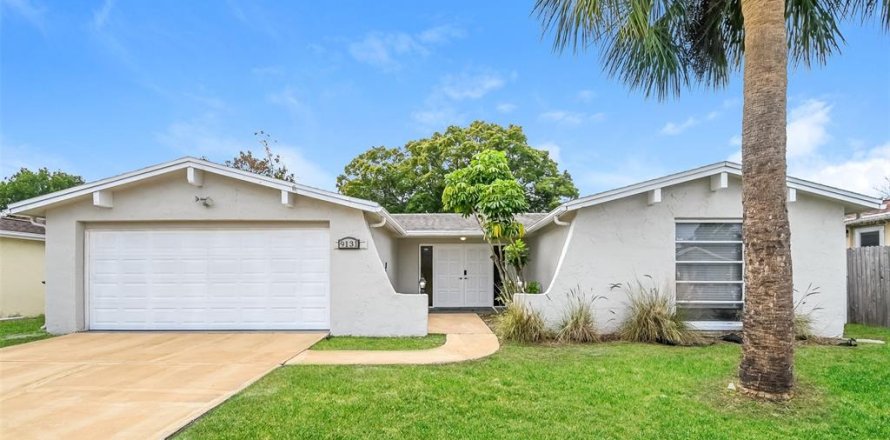 Casa en Port Richey, Florida 3 dormitorios, 140.47 m2 № 1876580