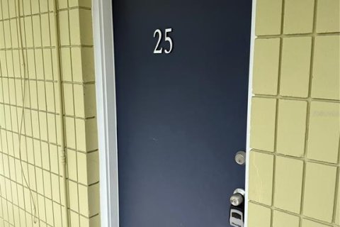 Снять в аренду кондоминиум в Тампа, Флорида 5 комнат, 73.58м2, № 2398290 - фото 3
