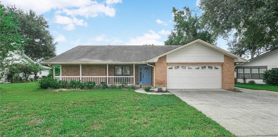 Villa ou maison à Lakeland, Floride 3 chambres, 184.13 m2 № 2400492
