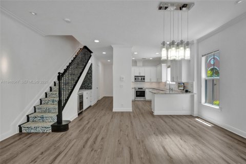 Townhouse in Fort Lauderdale, Florida 3 bedrooms, 210.14 sq.m. № 2004781 - photo 23