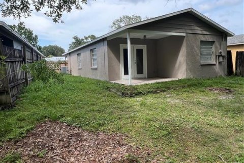 House in Lutz, Florida 3 bedrooms, 104.14 sq.m. № 2201459 - photo 16