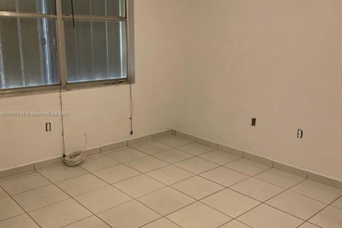 Townhouse in Hialeah, Florida 3 bedrooms, 141.95 sq.m. № 1475406 - photo 30