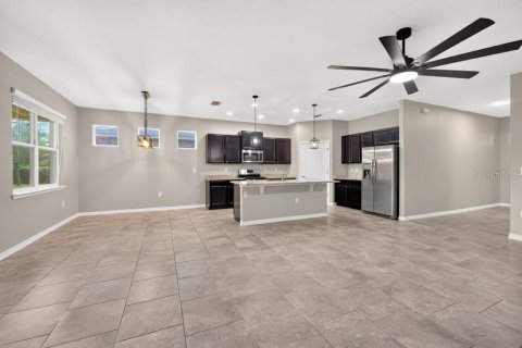 House in DeLand, Florida 4 bedrooms, 192.87 sq.m. № 2206692 - photo 7