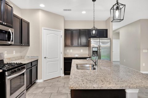 House in DeLand, Florida 4 bedrooms, 192.87 sq.m. № 2206692 - photo 13