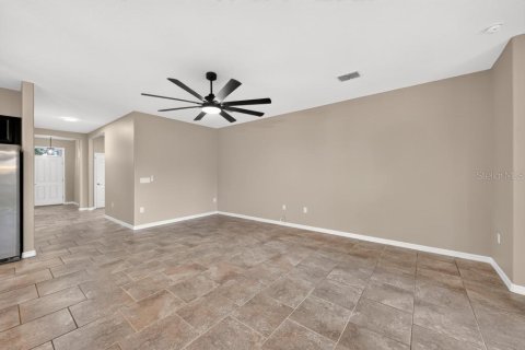 House in DeLand, Florida 4 bedrooms, 192.87 sq.m. № 2206692 - photo 10