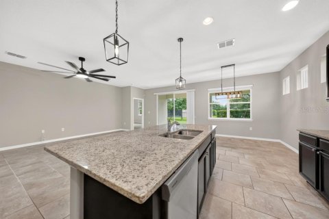 House in DeLand, Florida 4 bedrooms, 192.87 sq.m. № 2206692 - photo 12