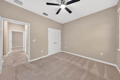 House in DeLand, Florida 4 bedrooms, 192.87 sq.m. № 2206692 - photo 28