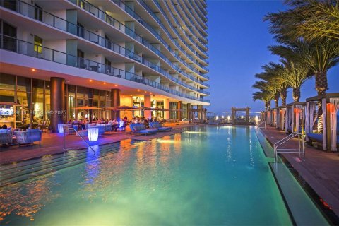 Condominio en venta en Hollywood, Florida, 1 dormitorio, 78.97 m2 № 2034162 - foto 30