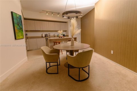 Condominio en venta en Hollywood, Florida, 1 dormitorio, 78.97 m2 № 2034162 - foto 12