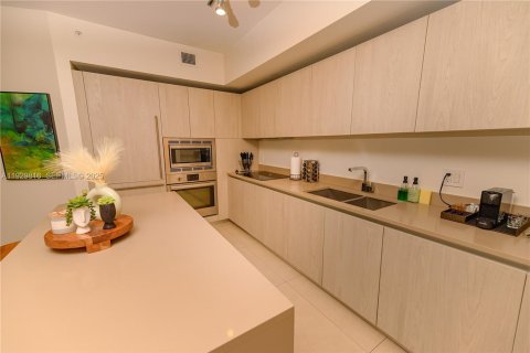 Condominio en venta en Hollywood, Florida, 1 dormitorio, 78.97 m2 № 2034162 - foto 11
