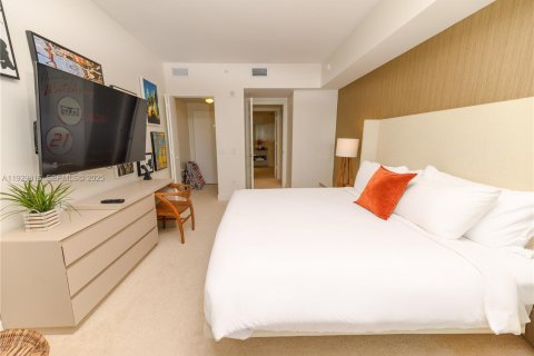 Condominio en venta en Hollywood, Florida, 1 dormitorio, 78.97 m2 № 2034162 - foto 14