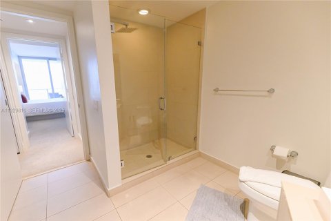 Condominio en venta en Hollywood, Florida, 1 dormitorio, 78.97 m2 № 2034162 - foto 23