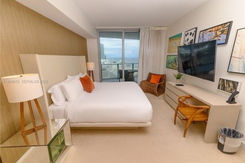 Condominio en venta en Hollywood, Florida, 1 dormitorio, 78.97 m2 № 2034162 - foto 15