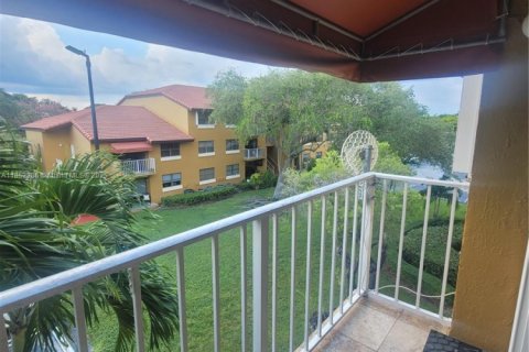 Copropriété à louer à Miami, Floride: 2 chambres, 83.24 m2 № 1858998 - photo 16