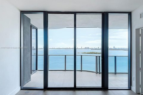 Copropriété à louer à Miami, Floride: 3 chambres, 143.26 m2 № 1895821 - photo 3