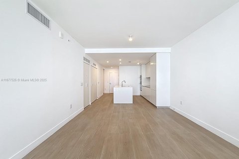 Copropriété à louer à Miami, Floride: 3 chambres, 143.26 m2 № 1895821 - photo 5