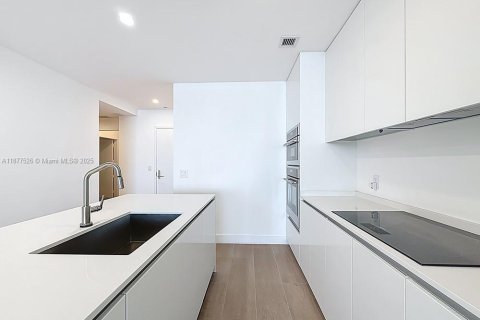 Copropriété à louer à Miami, Floride: 3 chambres, 143.26 m2 № 1895821 - photo 6