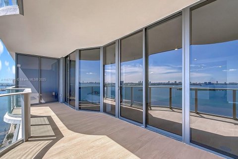 Copropriété à louer à Miami, Floride: 3 chambres, 143.26 m2 № 1895821 - photo 22