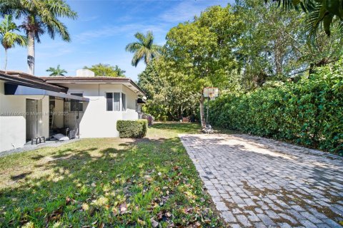 Land in Coral Gables, Florida № 1775870 - photo 7