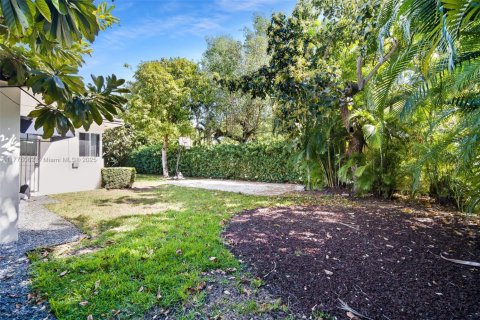 Land in Coral Gables, Florida № 1775870 - photo 6