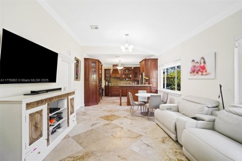 Land in Coral Gables, Florida № 1775870 - photo 14