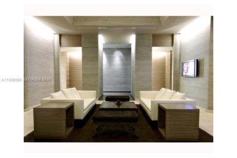 Купить кондоминиум в Халландейл-Бич, Флорида 2 спальни, 124.21м2, № 2051990 - фото 30