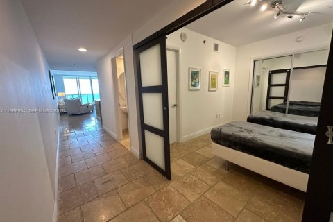 Купить кондоминиум в Халландейл-Бич, Флорида 2 спальни, 124.21м2, № 2051990 - фото 16