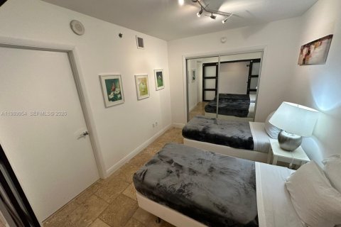 Купить кондоминиум в Халландейл-Бич, Флорида 2 спальни, 124.21м2, № 2051990 - фото 17