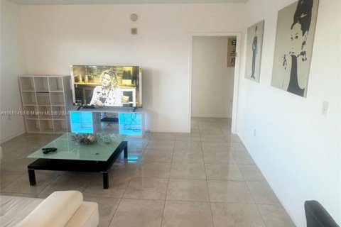 Copropriété à louer à Aventura, Floride: 3 chambres, 131.18 m2 № 1860217 - photo 6