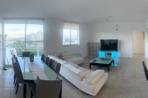 Copropriété à louer à Aventura, Floride: 3 chambres, 131.18 m2 № 1860217 - photo 7