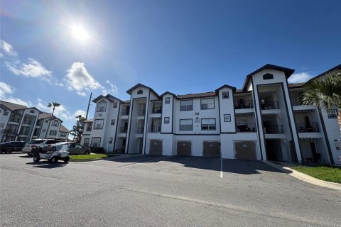 Condominio en venta en Kissimmee, Florida, 2 dormitorios, 95.32 m2 № 2097726 - foto 2