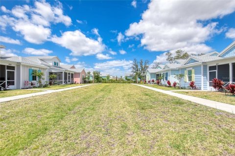 House in Daytona Beach, Florida 2 bedrooms, 122.72 sq.m. № 1657250 - photo 7