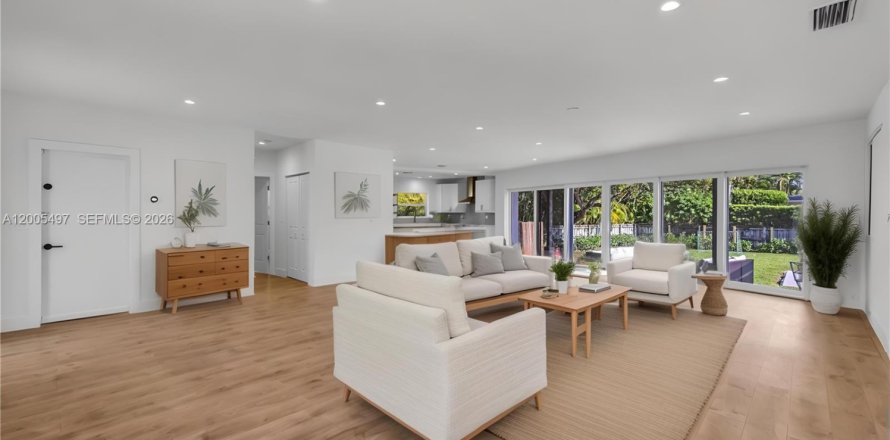Villa ou maison à Miami Shores, Floride 4 chambres, 196.77 m2 № 2069620