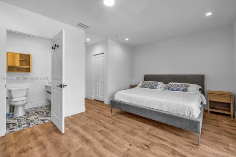 Villa ou maison à louer à Miami Shores, Floride: 4 chambres, 196.77 m2 № 2069620 - photo 12