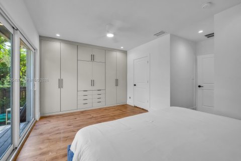 Villa ou maison à louer à Miami Shores, Floride: 4 chambres, 196.77 m2 № 2069620 - photo 11