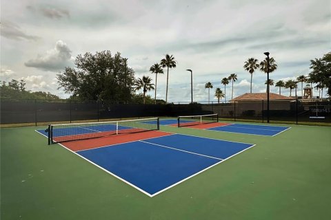 Villa ou maison à louer à Orlando, Floride: 4 chambres, 207.92 m2 № 2157579 - photo 5