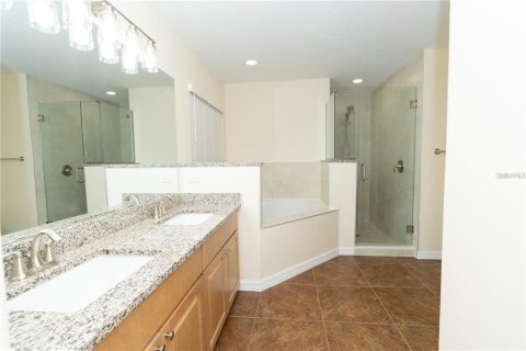 Villa ou maison à louer à Orlando, Floride: 4 chambres, 207.92 m2 № 2157579 - photo 2